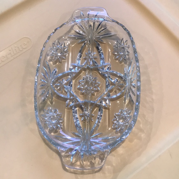 Oval Clear Crystal Glass Divided Candy Nut Relish  Serving Dish - Picture 1 of 11
